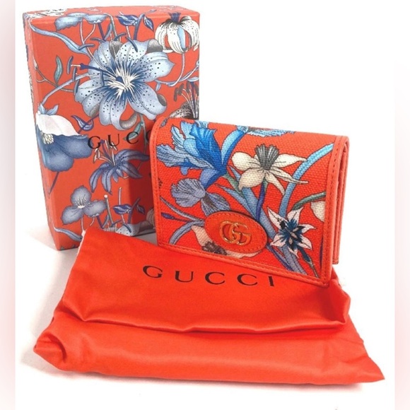 Gucci Handbags - *NIB* Gucci Flora Print Canvas Compact Wallet
